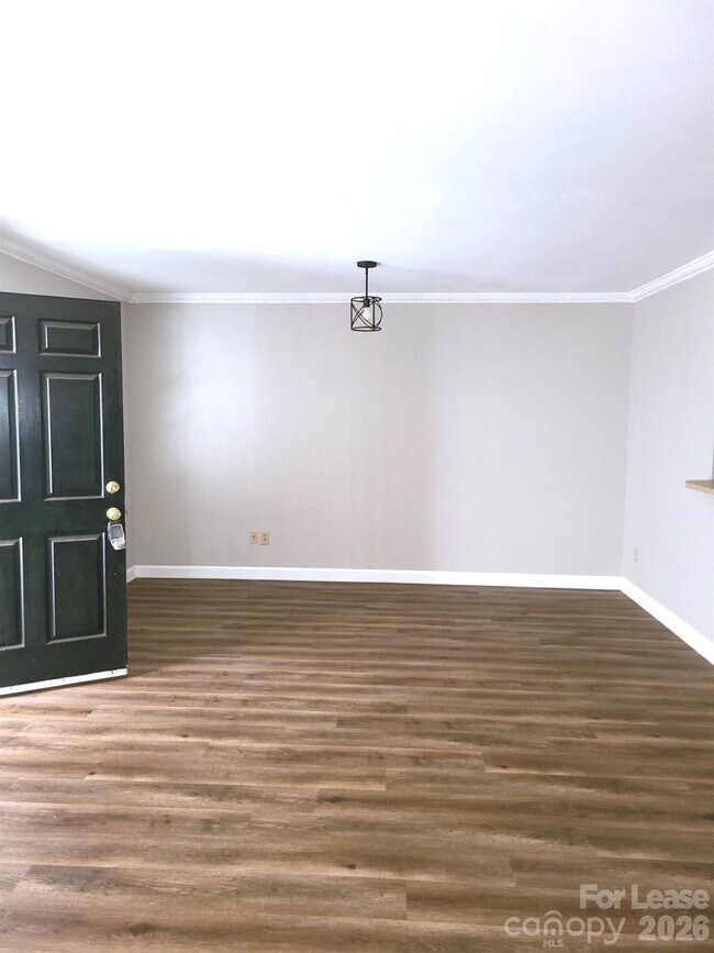 Foto del edificio - 2141 Selwyn Ave