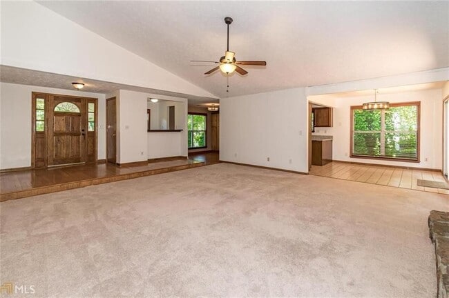 Foto del edificio - 330 Broken Lance Pl