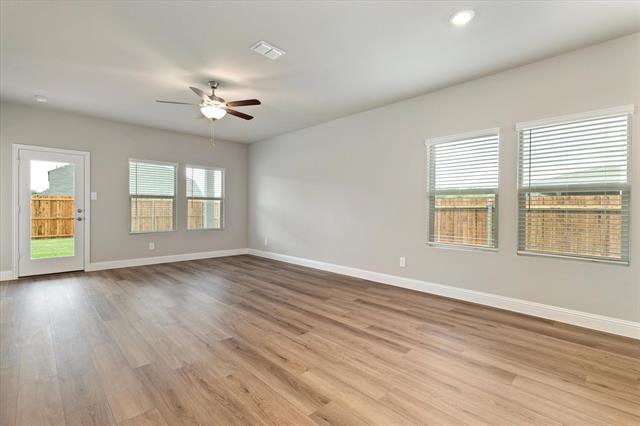 Building Photo - 415 Willet Dr