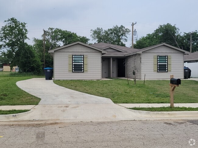 Building Photo - 5111 Avenue G