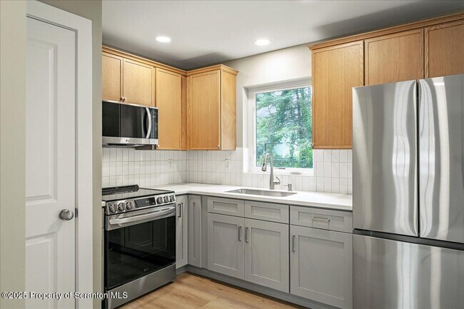 Foto del edificio - 822-822 Delaware St