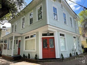 Building Photo - 341 E Broad St