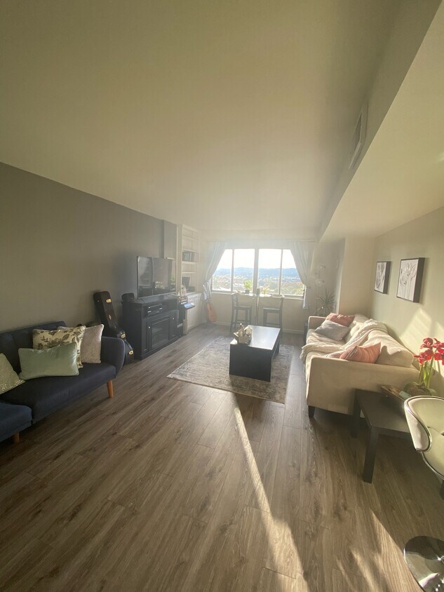 Foto principal - 5340 Holmes Run Pky