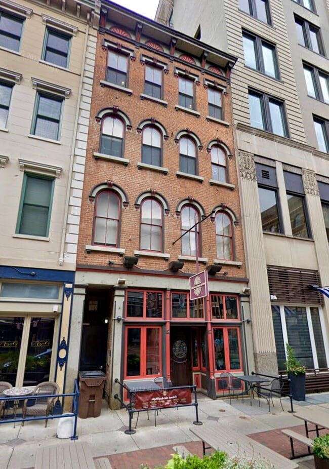 Photo - 641 Walnut St Apartment