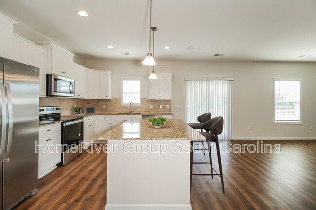 Building Photo - 875 Curlew Cir