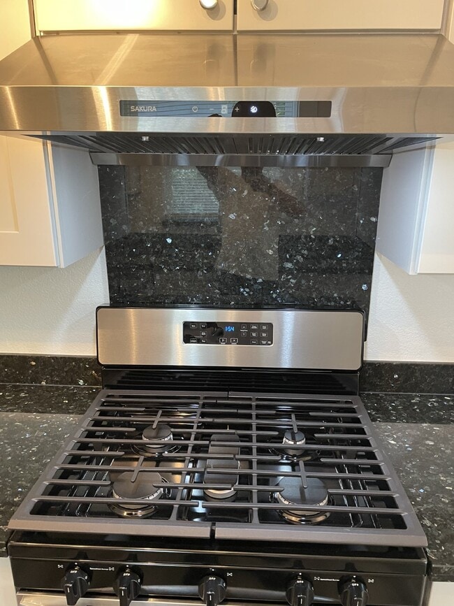 Building Photo - Charming and cozy 2 bedroom home in prime location of Walnut Creek!