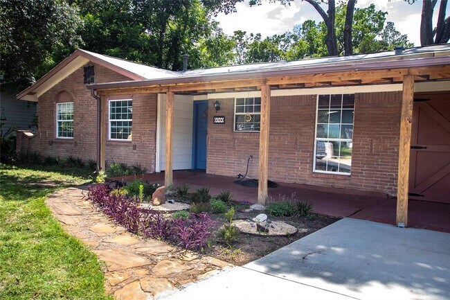 Building Photo - 5700 Glenhollow Path