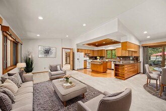 Building Photo - 9880 N Circle Dr