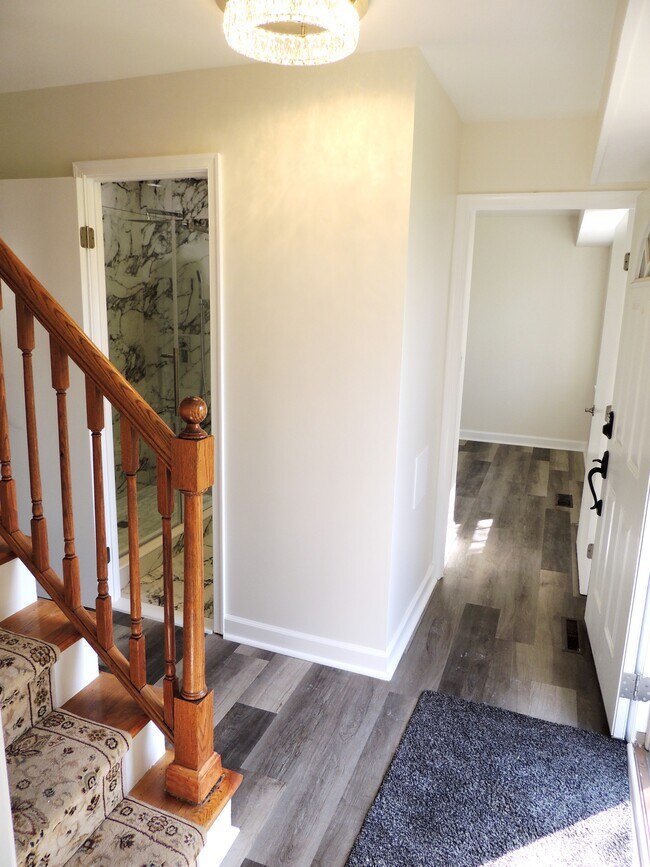 Building Photo - 2811 Birdseye Ln