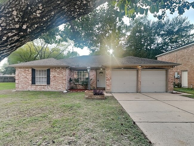 Building Photo - 17435 Bonnie Sean Dr