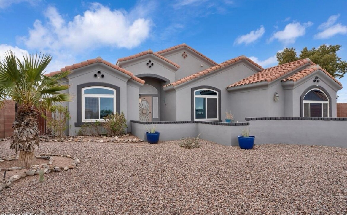 Primary Photo - 15482 S Sequoia Cir