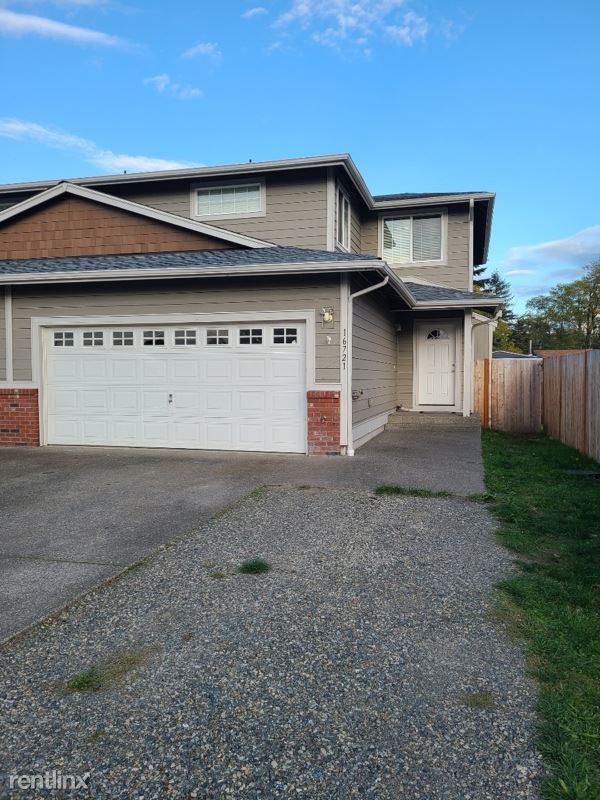 Building Photo - 3 br, 2.5 bath Townhome - 16721 A St S