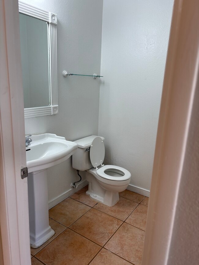 Building Photo - 1349 Lucia Dr