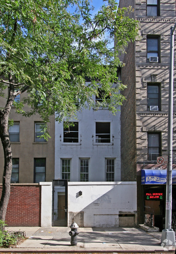 Foto principal - 333 E 65th St