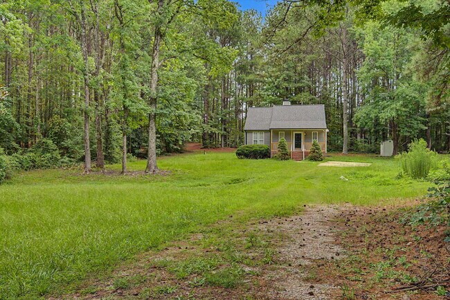 Foto del edificio - One-Story Home in Youngsville