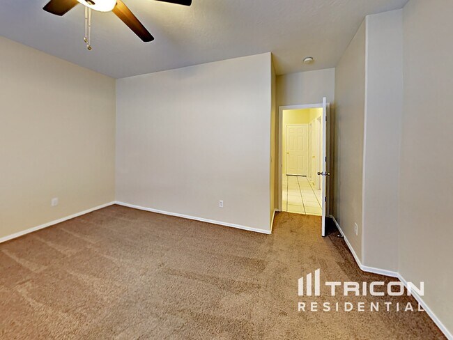Building Photo - 6430 S 10th Dr