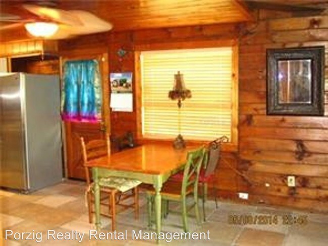 Building Photo - 3 br, 2 bath House - 2424 S. Elm Ave.