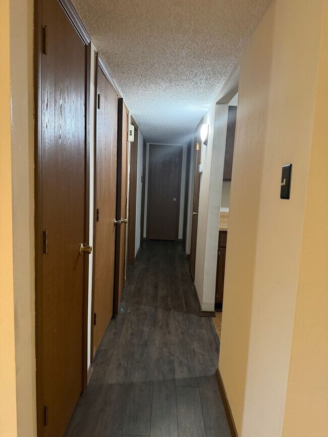 Foto del edificio - 3 bedroom, 1 bathroom Home in Barling