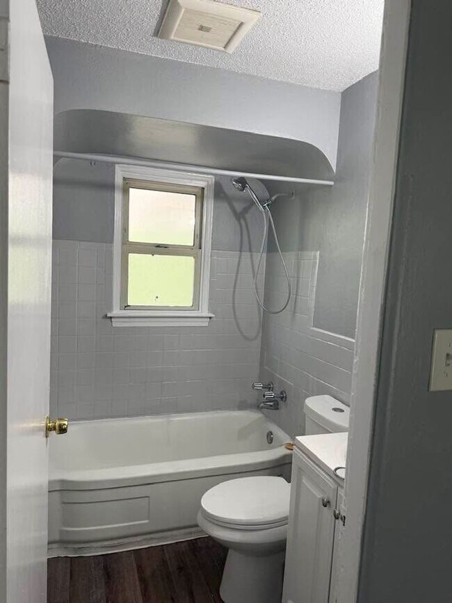 Foto del edificio - Move in ready