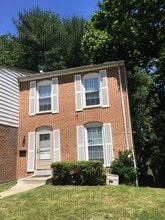 Building Photo - 2058 Chadwick Ter