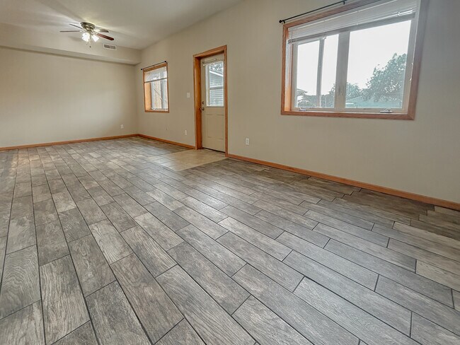 Foto del edificio - 101 E Rose St