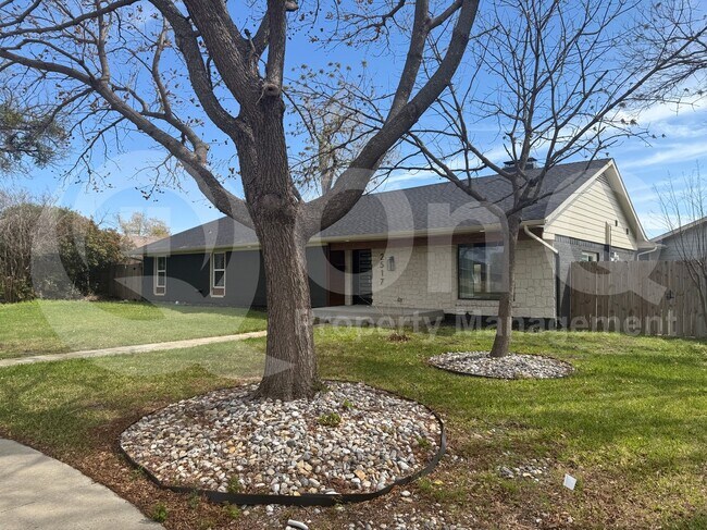 Foto del edificio - 2517 Canterbury Ct