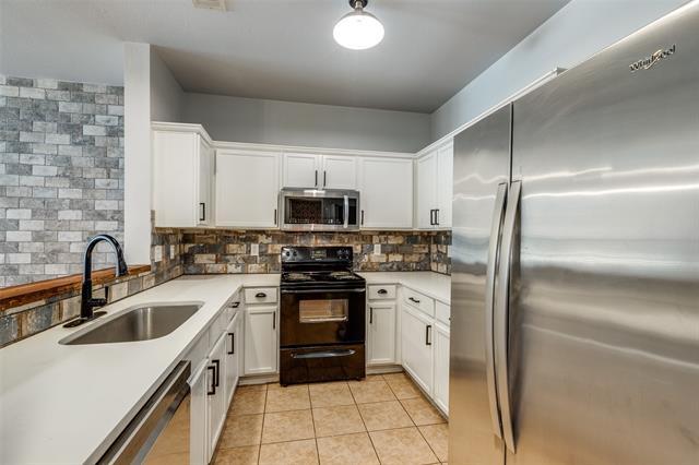 Foto del edificio - 2229 Stonepark Pl