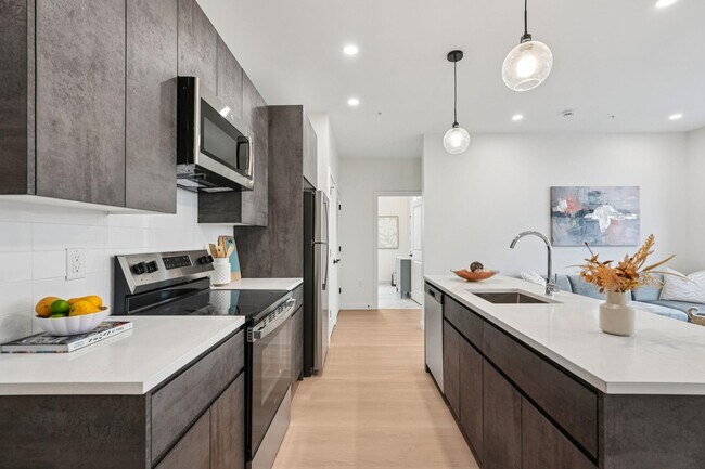 Foto del edificio - 1 Mallory Ave