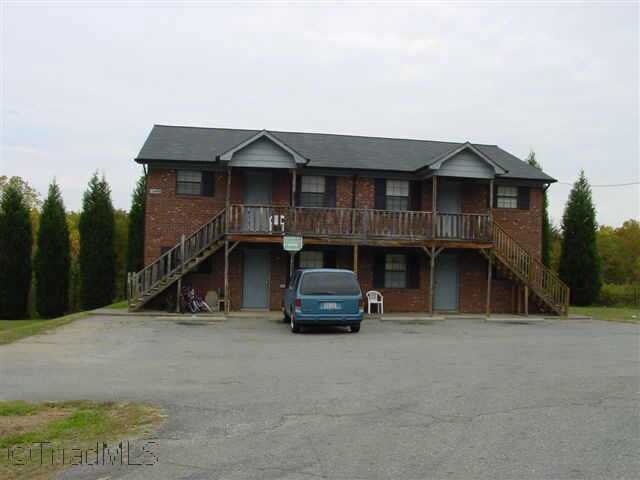 Primary Photo - 2571 Green Oaks Ct