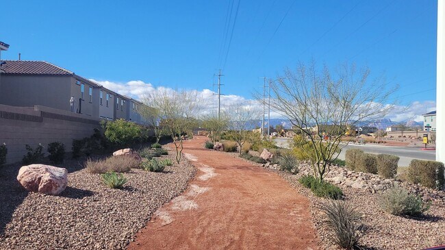 Building Photo - COME MAKE THIS YOUR NEW HOME.