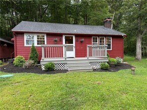 Building Photo - 25 Rockland Rd
