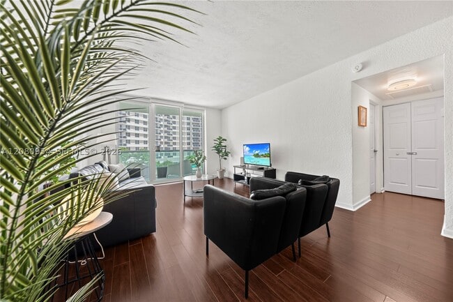 Building Photo - 3801 S Ocean Dr