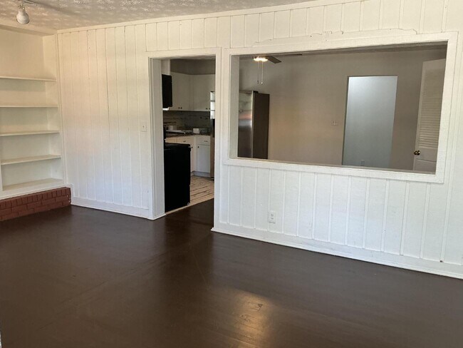 Foto del edificio - 2165 Rosebud Rd