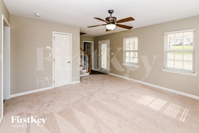 Building Photo - 203 Hickory Wood Dr