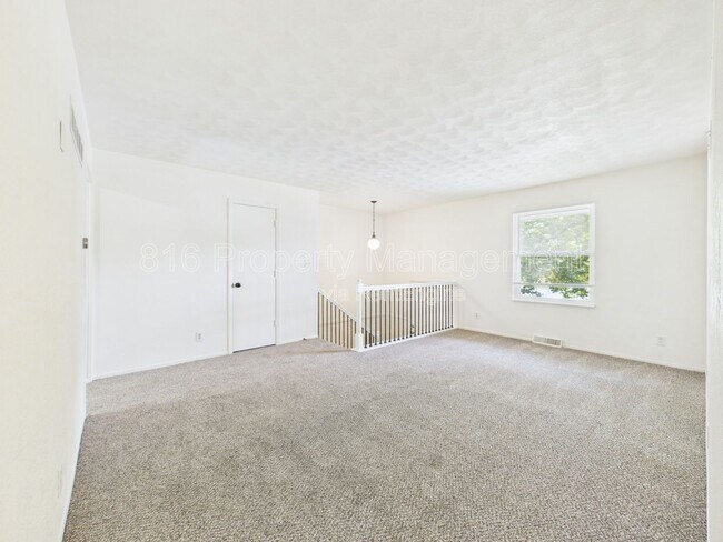 Foto del edificio - 2833 Tepee Ave