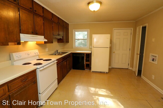 Building Photo - 2 br, 1 bath House - 2820 Ridgeway Rd