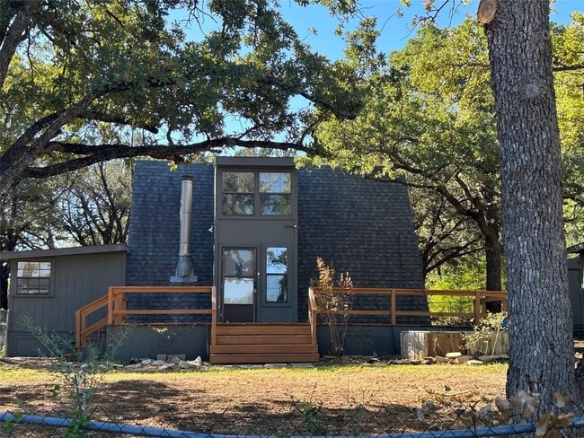 Building Photo - 702 Western Hills Trail