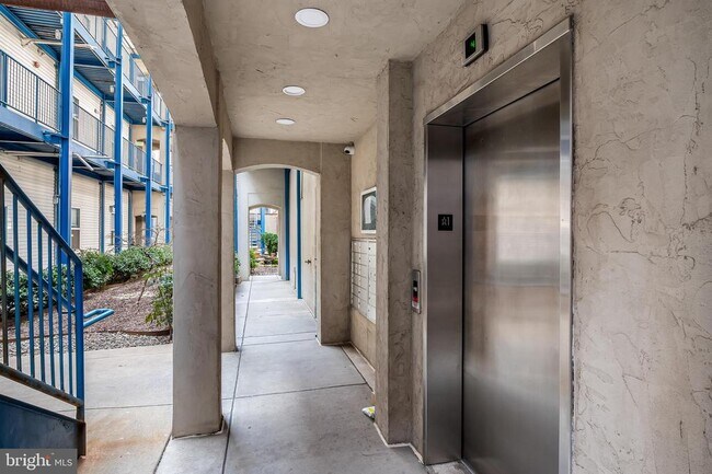 Foto del edificio - 1726 Aliceanna St