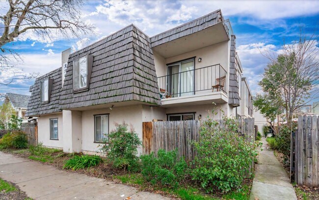 Foto del edificio - Midtown Breeze Apartments