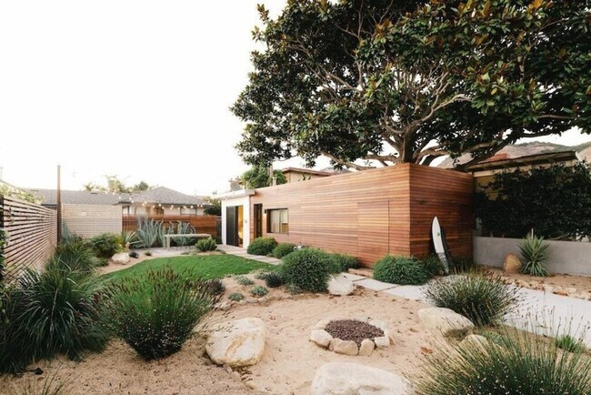 Foto del edificio - 348 Esparto Ave