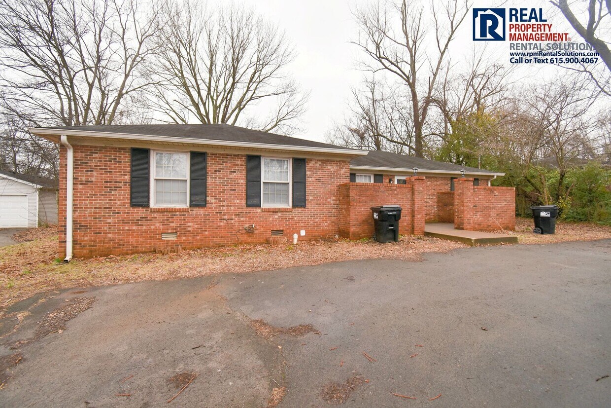 Adorable 2 bed 1 ba duplex in the heart of Murfreesboro! - Adorable 2 bed 1 ba duplex in the heart of Murfreesboro!