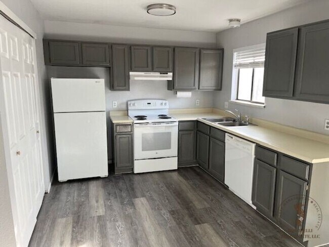 Photo - 464-32 1/8 32 1/8 Rd Apartment