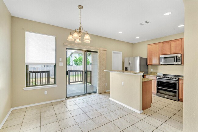 Building Photo - 2202 Sage Canyon Dr