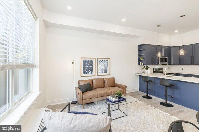 Foto del edificio - 4550 Mitchell St