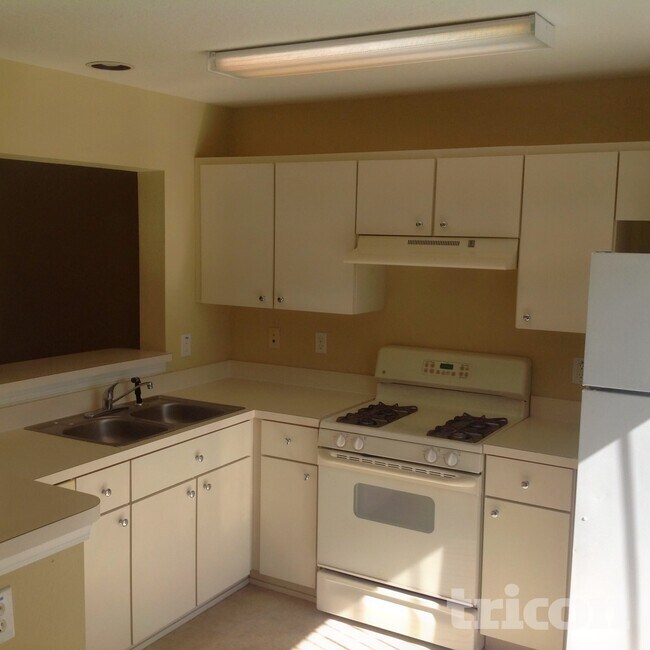 Building Photo - 7543 Oxford Garden Cir