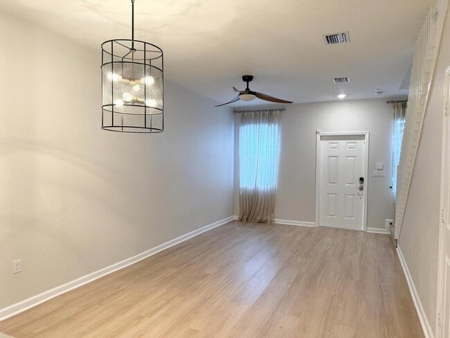 Photo - 1513 SW 28th St Townhome