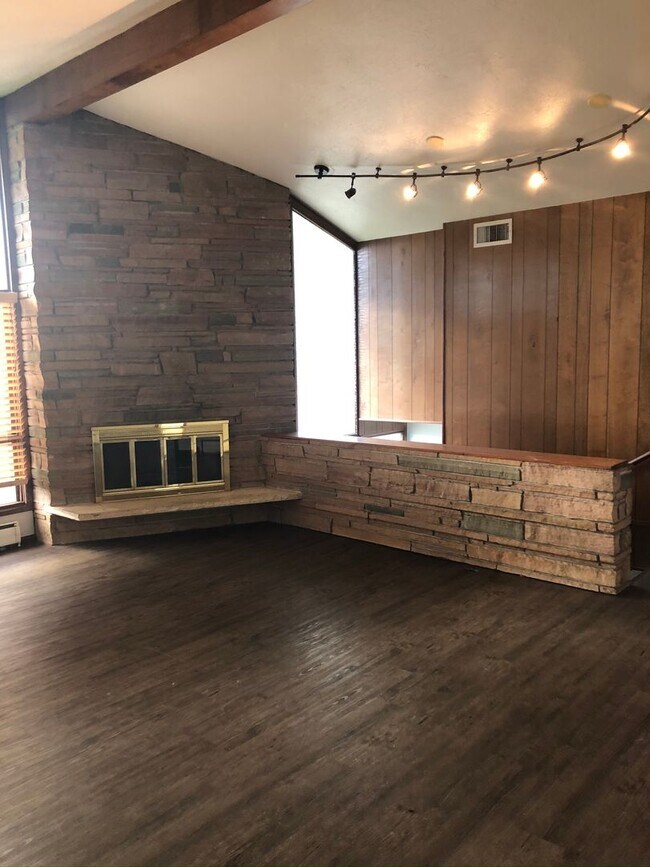 Building Photo - Wonderful 4 Bedroom 3 Bath Indian Trail Home