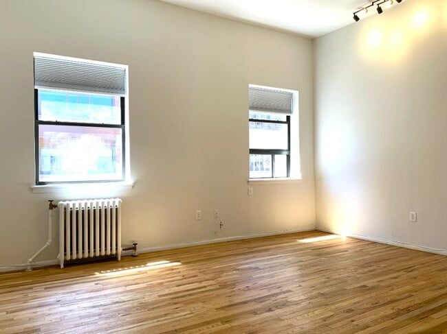 Building Photo - 1 bedroom in New York NY 10025