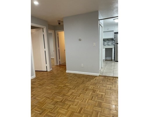 Foto del edificio - 200 Newbury Ave