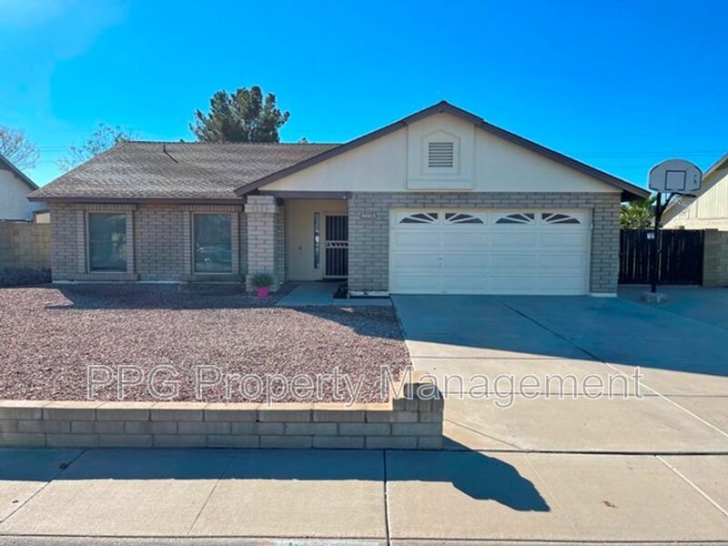 Foto principal - 8803 W Seldon Ln